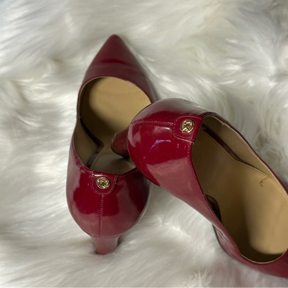 EUC Michael Kors Abbi Flex Pump in Maroon - Picture 7 of 8